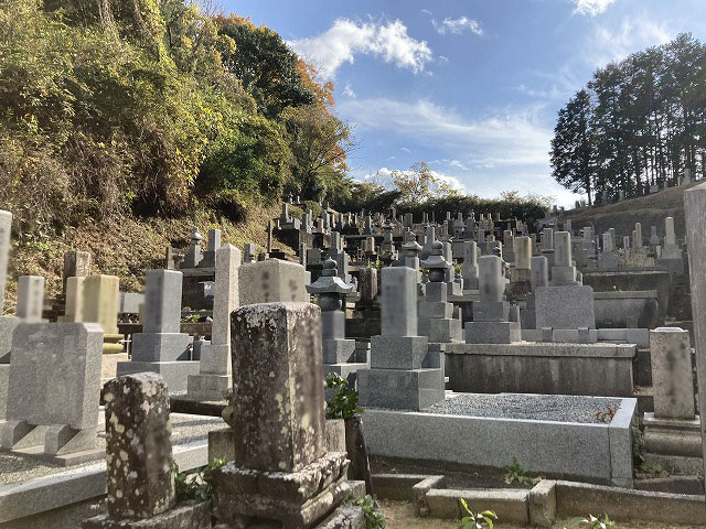 慈恩寺区墓地（桜井市）
