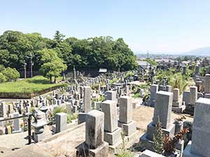 生駒郡斑鳩町の【お墓・霊園墓地を一覧で表示】極楽寺共同墓地