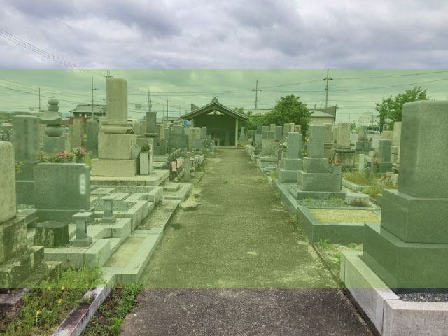 奈良にある大塚共同墓地の墓地風景