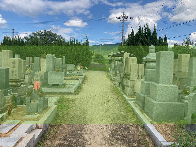 奈良にある長柄町墓地の墓地風景